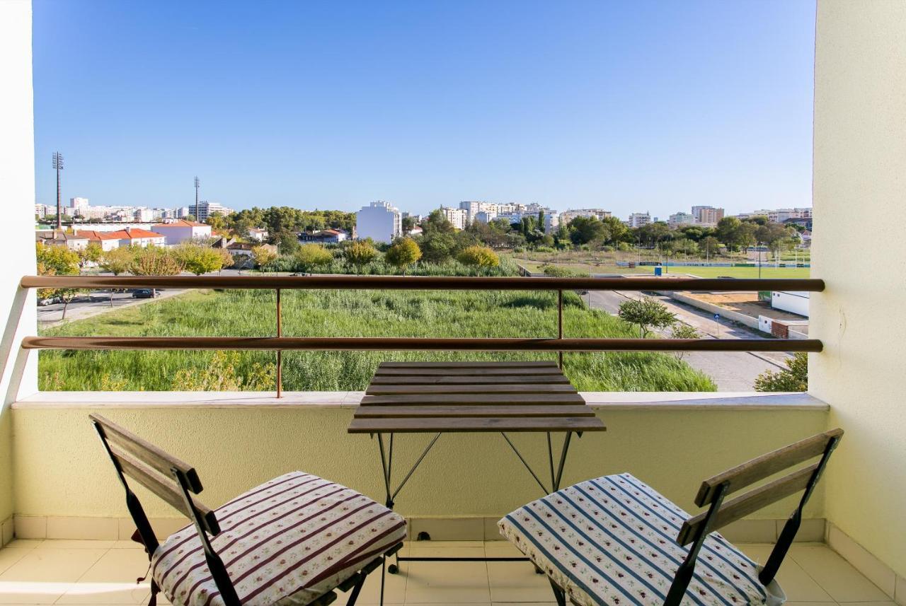 Apartamento Central Setubal Sossegado E Com Luz Bagian luar foto