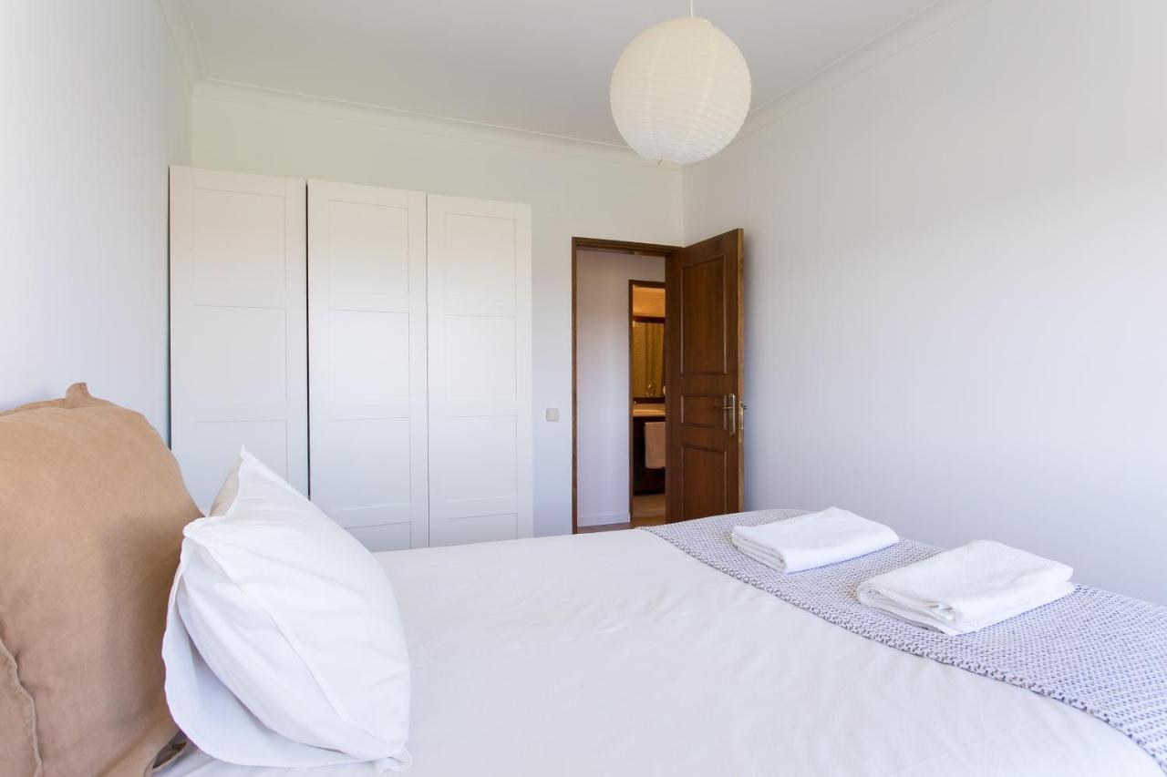 Apartamento Central Setubal Sossegado E Com Luz Bagian luar foto