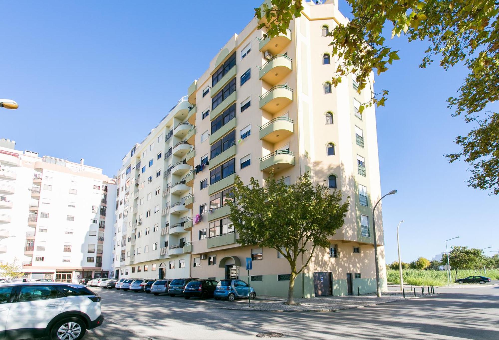 Apartamento Central Setubal Sossegado E Com Luz Bagian luar foto